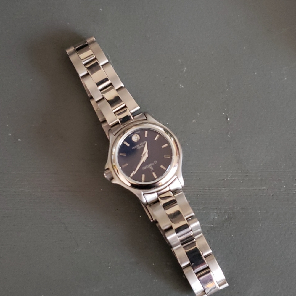 Le Chateau Watch